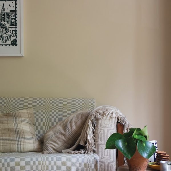 Orange Coulored White No.W5 farrow and ball